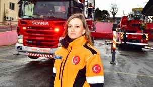 Depremde görevli kadın itfaiyeci gözyaşları içinde anlattı