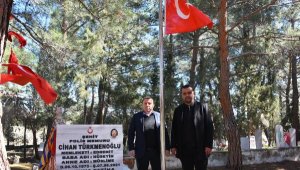 Edremit'te şehitlerin mezarlarının bakımı yapıldı, bayrakları yenilendi