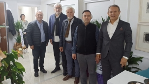 Eski başhekim Emiroğlu, Alsancak'ta İzmir Meme Kliniği'ni açtı