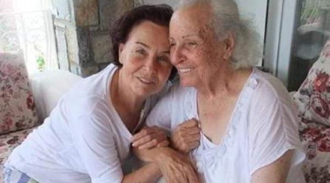 Fatma Girik'in annesi 99 yaşındaki Münevver Ukav, vefat etti