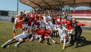 Göztepe play-off için umutlandı