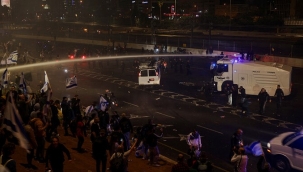 İsrail'de halk yargı reformuna karşı ayaklandı! İç savaş uyarıları yapılıyor