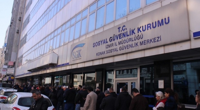 İzmir SGK çalışanları, artan iş yükü nedeniyle bir günlük iş bırakacak