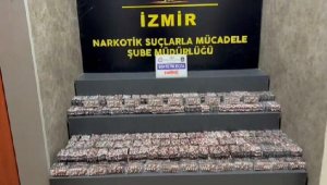İzmir'de 27 bin 400 sentetik hap ele geçirildi