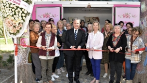 Kadın Kooperatifi satış standı açıldı! Bornova'da kadınlara destek