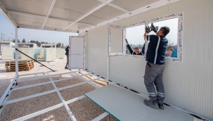 Kahramanmaraş'ta kurulacak konteyner kent için yoğun mesai sürüyor