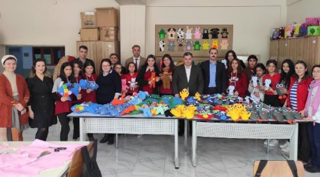 Kınık'taki öğrenciler depremzede çocuklara oyuncak gönderecek