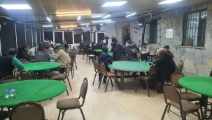 Kolpaçino, mühürü söktü, kumar oynattı 