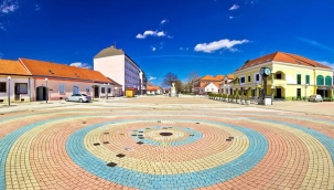 Kuşadası, 1 Nisan'da adını 'Dünyanın Merkezi'ne adını yazdırıyor