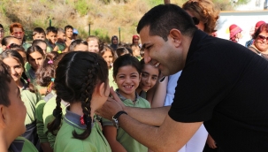 Kuşadası Belediyesi'nden 2-5 yaş arası çocuklar için ailelere süt