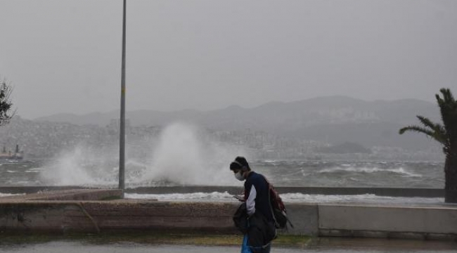 Meteoroloji'den Ege Denizi için 'fırtına' uyarısı