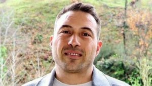 Oğluna sünnet hazırlığındayken sobadan zehirlenip öldü, kuzeni yoğun bakımda