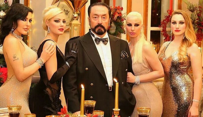 Adnan Hoca müritlerine 8 bin 658 yıl hapis!