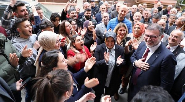 AK Parti İzmir İl Başkanı Saygılı, sahaya çıktı, Buca'da coşkuyla karşılandı 