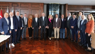 AK Partili Bursalı: "İzmir'in sorunlarını biliyoruz ve birlikte çözeceğiz"