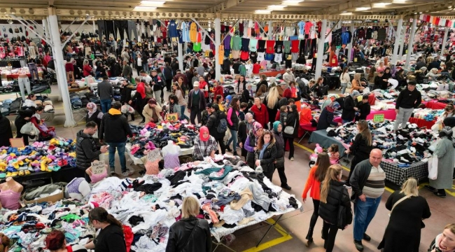 Aliağa Sosyete Pazarı açıldı! Her cuma giyim ve aksesuar satılacak