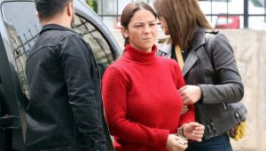 Anneye biber gazı sıktı, bebeğine asit attı