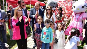 Balçova'da 23 Nisan'a özel çocuk şenliği