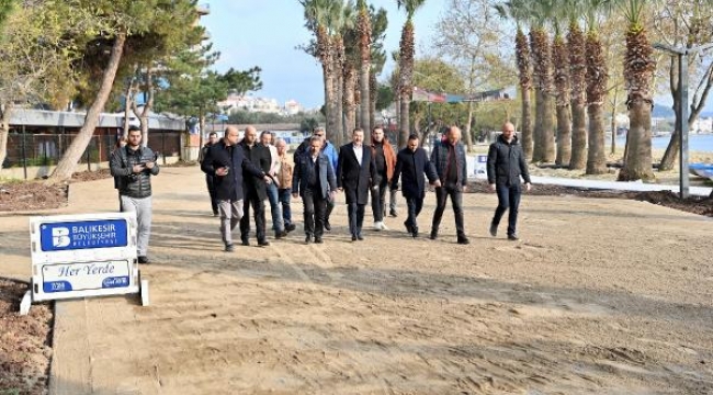 Balıkesir Belediyesi, Erdek Çuğra Sahili'ni yaz dönemine hazırlıyor
