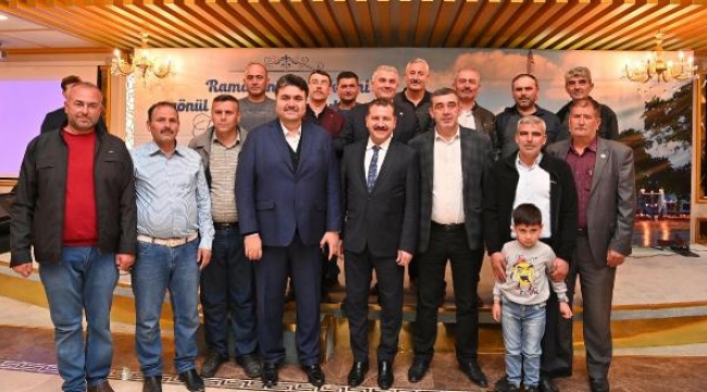 Balıkesir Büyükşehir Belediye Başkanı Yılmaz, muhtarlarla buluştu