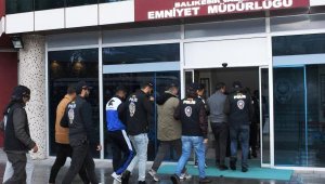 Balıkesir polisinden siber operasyon: 16 gözaltı