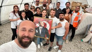 Bodrum'da bisiklet ve uçurtmalar depremzede çocuklara dağıtıldı