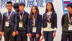 Buca'nın öğrencileri 3 ayda 3 ülkedeki fuarlarda 3 madalya kazandı