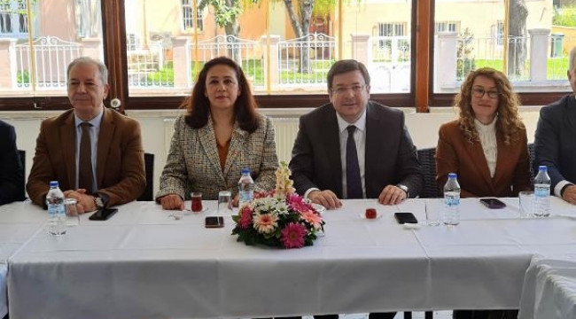 CHP'li Muharrem Erkek: Cumhuriyetimizi demokrasi ile taçlandırmak istiyoruz