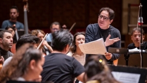 Cumhuriyet'in 100. yılı için marşına İzmir damgası