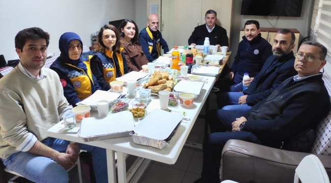 Doktor Başkan, Acil Sağlık Hizmetleri ile iftar yemeğinde buluştu