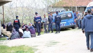 Dram! Yatalak eşini tüfekle öldürüp, intihar etti