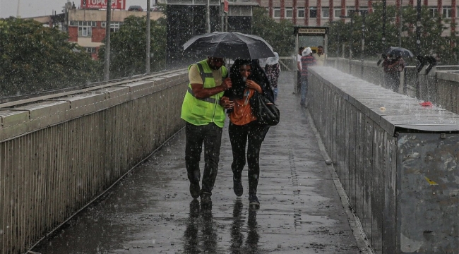 Ege ve İzmir için alarm: Sağanak, fırtına, hortum