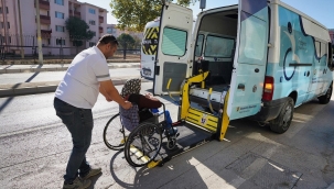 Gaziemir'de hasta ve engellilere 4 yılda 12 bin 817 kez nakil hizmeti