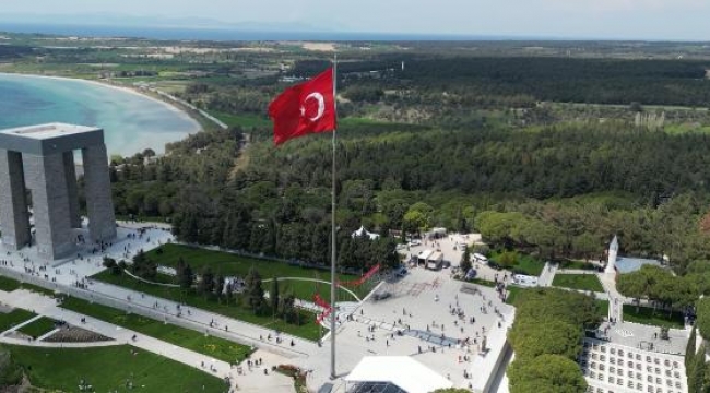 Gelibolu'daki Şehitler Abidesi'ne Ramazan Bayramı'nda yoğun ilgi
