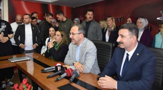 Gençlik ve Spor Bakanı Kasapoğlu: Omuz omuza 14 Mayıs'a yürüyoruz