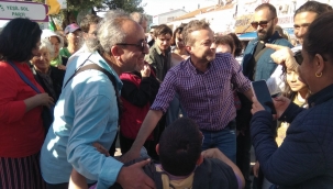 İzmir adayı İrfan Değirmenci Foça'da: TİP'e verilen oylar boşa gitmez