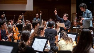 İzmir'den Türkiye'ye hediye: '100. Yıl Marşı'