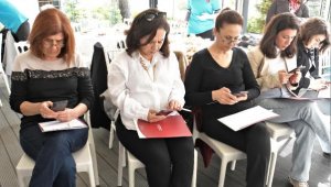 Kadınlar, kadına yönelik şiddete karşı Bornova'da buluştu