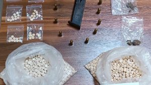 Karabağlar'da uyuşturucuya 2 tutuklama