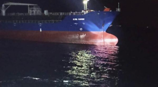 Kimyasal yüklü gemi, Karanlık Liman'a çekildi
