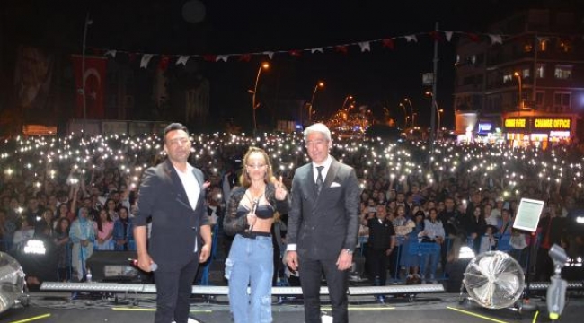 Marmaris'te 23 Nisan akşamında Derya Uluğ rüzgarı esti