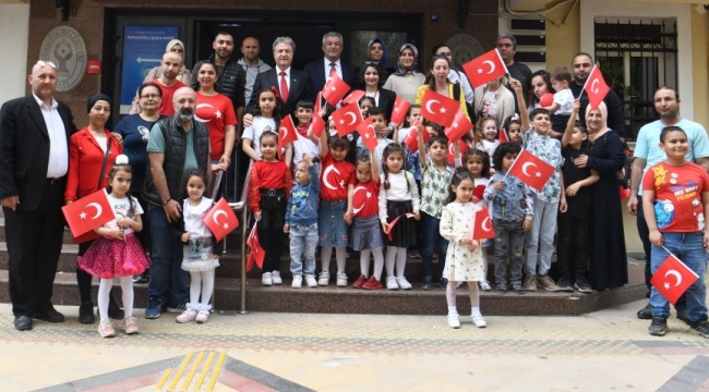 Mucize çocuklardan Belediye Başkanı İduğ'a park teşekkürü