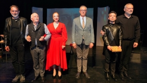 Öldürülen Gazeteciler, Gaziemir'de etkinlikle anıldı: Unutma Bizi