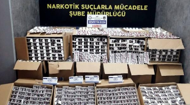 Otomobilinde 105 bin sentetik hapla yakalanan şüpheli tutuklandı