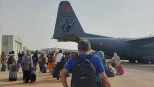 Sudan'da saldırı! Türk tahliye uçağı vuruldu! 