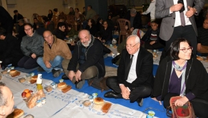 Yeryüzü Sofrası, Karabağlar'da kuruldu