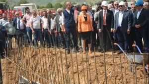75 yataklı Kiraz Devlet Hastanesi'nin temeline ilk harç döküldü