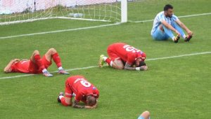 Altınordu kendini ateşe attı