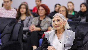 Atatürk'ün baldızı Akatürk: Güçlü kadınlarla Türkiye güçlenir