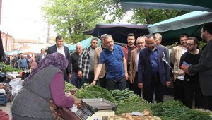 Bakan Kasapoğlu'ndan memleketi Kula'da esnaf ziyareti